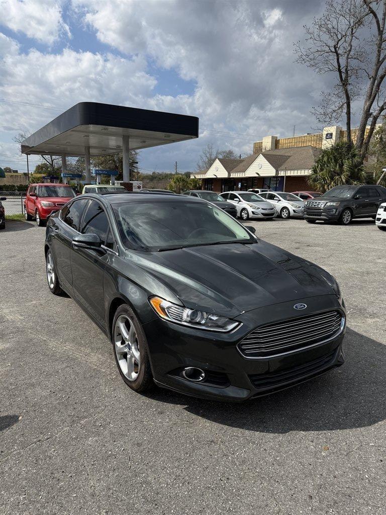 2015 Ford Fusion SE FWD's photo