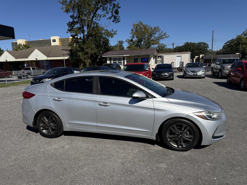 2018 Hyundai Elantra